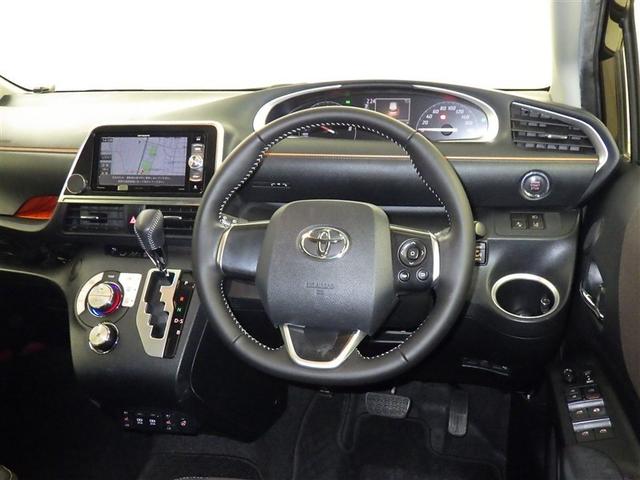 シエンタ G クエロ 衝突被害軽減システム メモリーナビ フルセグ バックカメラ ETC CD ミュージックプレイヤー接続可 DVD再生 LEDヘッドランプ 両側電動スライド 乗車定員7人 3列シート スマートキー(9枚目)