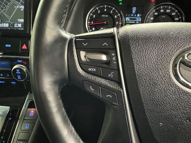 �X�e�A�����O�X�C�b�`�����I�^�]���Ȃ���茳�ŃI�[�f�B�I�̑���Ȃǂ��ł��܂��B