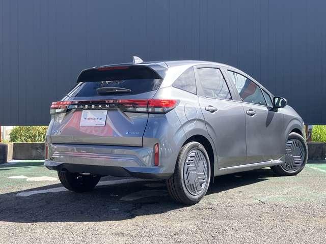 ノート １．２　Ｘ　※雹害未使用車／プロパイロット／メーカー純　リアカメラ　衝突被害軽減ブレ－キ　全方位カメラ　ＥＴＣ付　ＬＥＤヘッドライト　レーダークルーズ　レーンアシスト　インテリジェントキー　ワンオーナー　ワンセグＴＶ　ＴＶナビ　サイドカーテンエアバック（2枚目）