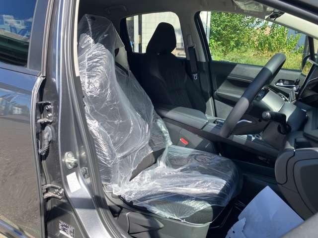 ノート １．２　Ｘ　※雹害未使用車／プロパイロット／メーカー純　リアカメラ　衝突被害軽減ブレ－キ　全方位カメラ　ＥＴＣ付　ＬＥＤヘッドライト　レーダークルーズ　レーンアシスト　インテリジェントキー　ワンオーナー　ワンセグＴＶ　ＴＶナビ　サイドカーテンエアバック（6枚目）