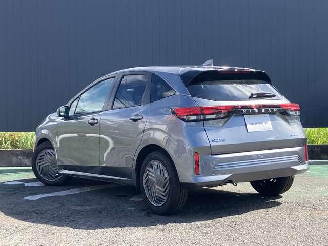 ノート １．２　Ｘ　※雹害未使用車／プロパイロット／メーカー純　リアカメラ　衝突被害軽減ブレ－キ　全方位カメラ　ＥＴＣ付　ＬＥＤヘッドライト　レーダークルーズ　レーンアシスト　インテリジェントキー　ワンオーナー　ワンセグＴＶ　ＴＶナビ　サイドカーテンエアバック（19枚目）