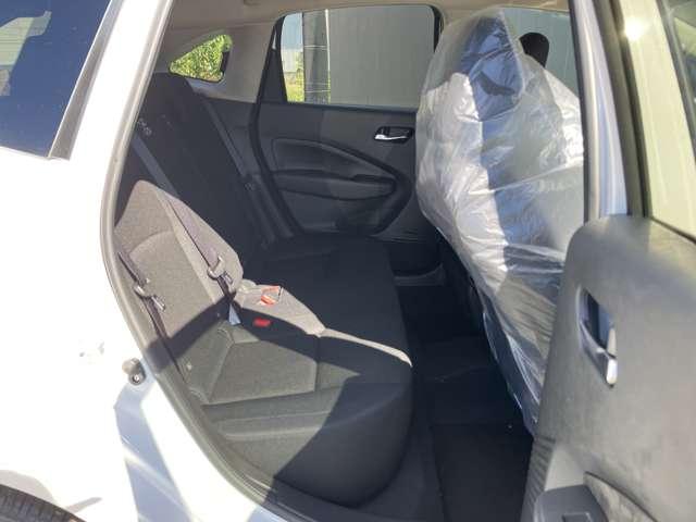 ノート １．２　Ｘ　※雹害未使用車／プロパイロット／メーカー純　リアカメラ　衝突被害軽減ブレ－キ　クルーズコントロール　全方位カメラ　ＥＴＣ付　ＬＥＤヘッドライト　レーンアシスト　インテリジェントキー　アイドリングストップ　盗難防止システム　ワンセグＴＶ　ＴＶナビ（15枚目）