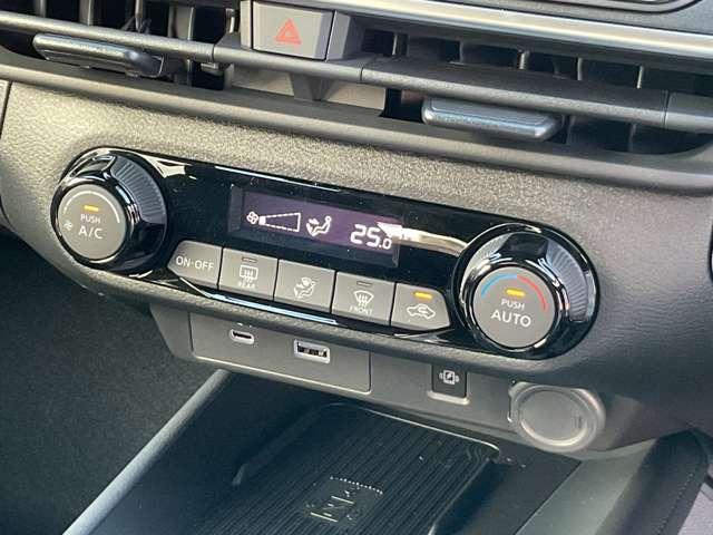 ノート １．２　Ｘ　※雹害未使用車／純正ナビ／アラウンドビュー　リアカメラ　衝突被害軽減ブレ－キ　全方位カメラ　ＥＴＣ付　ＬＥＤヘッドライト　レーンアシスト　インテリジェントキー　ワンセグＴＶ　ＴＶナビ　サイドカーテンエアバック　サイドカメラ　メモリーナビ　ＡＢＳ（9枚目）