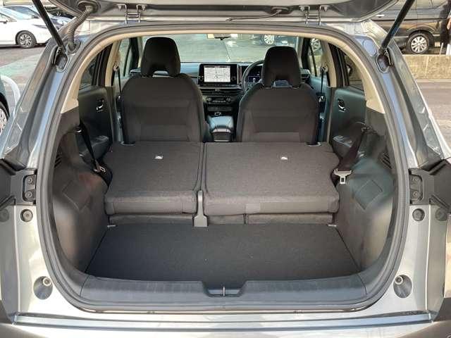 ノート １．２　Ｘ　※雹害未使用車／純正ナビ／アラウンドビュー　リアカメラ　衝突被害軽減ブレ－キ　全方位カメラ　ＥＴＣ付　ＬＥＤヘッドライト　レーンアシスト　インテリジェントキー　ワンセグＴＶ　ＴＶナビ　サイドカーテンエアバック　サイドカメラ　メモリーナビ　ＡＢＳ（13枚目）