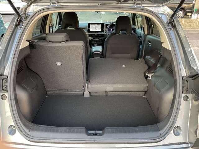 ノート １．２　Ｘ　※雹害未使用車／純正ナビ／アラウンドビュー　リアカメラ　衝突被害軽減ブレ－キ　全方位カメラ　ＥＴＣ付　ＬＥＤヘッドライト　レーンアシスト　インテリジェントキー　ワンセグＴＶ　ＴＶナビ　サイドカーテンエアバック　サイドカメラ　メモリーナビ　ＡＢＳ（14枚目）