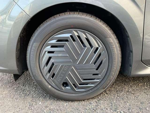 ノート １．２　Ｘ　※雹害未使用車／純正ナビ／アラウンドビュー　リアカメラ　衝突被害軽減ブレ－キ　全方位カメラ　ＥＴＣ付　ＬＥＤヘッドライト　レーンアシスト　インテリジェントキー　ワンセグＴＶ　ＴＶナビ　サイドカーテンエアバック　サイドカメラ　メモリーナビ　ＡＢＳ（26枚目）