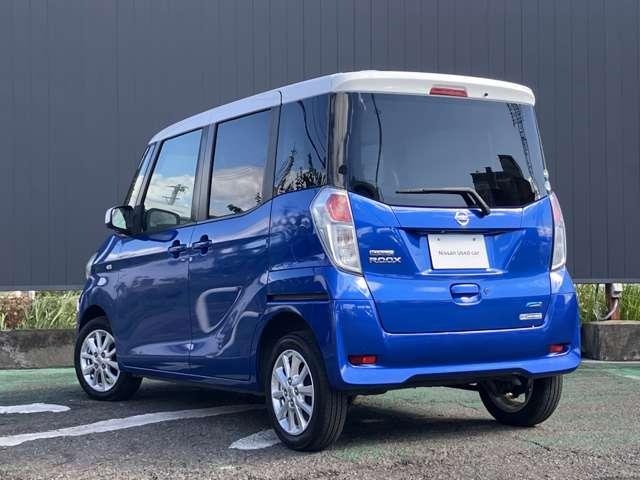 デイズルークス 660 X Vセレクション 両側オートスライドドア/アラウンドビュー 踏み間違い衝突防止 W電動ドア スマキー ナビTV i-stop ワンオ-ナ-車 アルミホイール バックカメラ キーフリー サイドカメラ オートエアコン メモリーナビ ワンセグTV ABS 記録簿(18枚目)