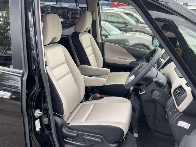 セレナ 1.2 e-POWER ハイウェイスター V プロパイロット/両側オートスライドドア/後 360°カメラ エマジェンシーブレーキ 1オナ スマキー バックカメラ LED レーンアシスト 点検記録簿付 ETC ドラレコ フルオートエアコン アルミホイール エアバック メモリーナビ キーフリー(6枚目)