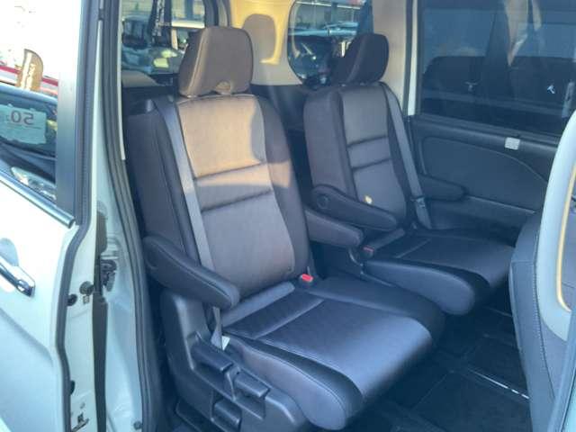 セレナ 1.2 e-POWER ハイウェイスター V プロパイロット/メモリーナビMM520D-L/前後 360°カメラ エマジェンシーブレーキ 1オナ スマキー バックカメラ レーンアシスト 点検記録簿付 ETC ドラレコ サイドカーテンエアバック フルオートエアコン アルミホイール エアバック ABS(7枚目)