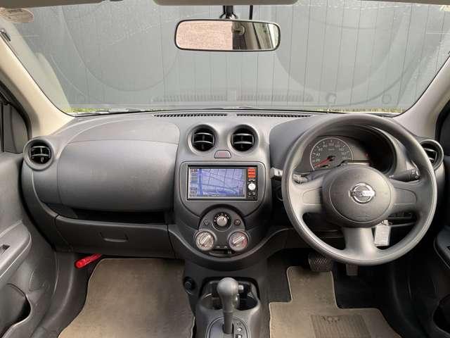 マーチ １．２　１２Ｘ　ＣＤデッキ／ドライブレコーダー／コーナーセン　スマートキープッシュスタート　アイストップ　ドライブレコーダー　記録簿付き　運転席助手席エアバック　パワーウインド　パワステ　ＡＢＳ　キーレスエントリー　ワンオーナー　運転席エアバッグ（4枚目）