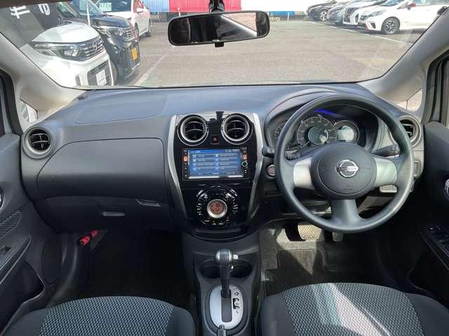 ノート 1.2 X DIG-S 純正ナビ/オートエアコン/ETC/ アイドリングストップ機能 左右エアバック AAC スマキー ETC 整備記録簿 パワーウィンドウ ABS キーフリー 1オーナー ナビTV パワーステアリング メモリーナビ ワンセグ エアバック(4枚目)