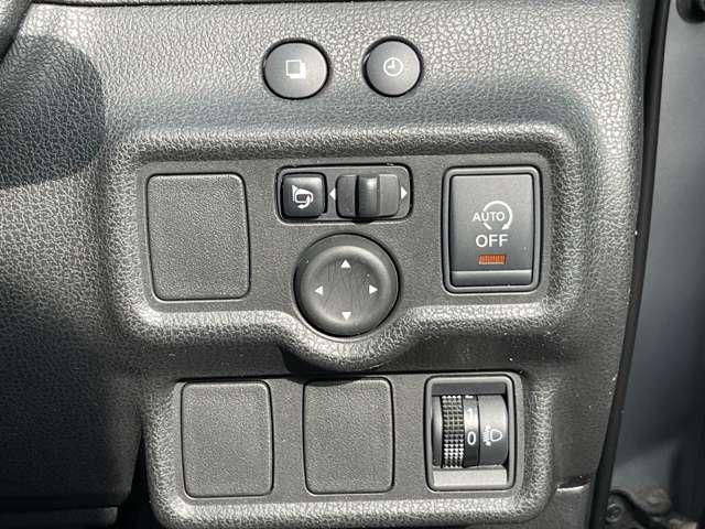 ノート 1.2 X DIG-S 純正ナビ/オートエアコン/ETC/ アイドリングストップ機能 左右エアバック AAC スマキー ETC 整備記録簿 パワーウィンドウ ABS キーフリー 1オーナー ナビTV パワーステアリング メモリーナビ ワンセグ エアバック(12枚目)