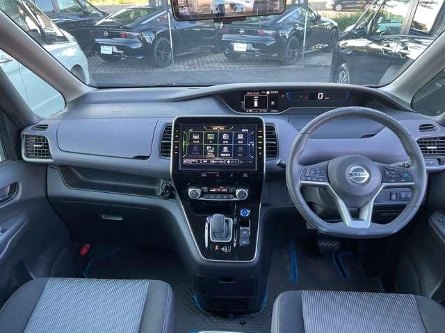 セレナ 1.2 e-POWER ハイウェイスター V プロパイロット/両側オートスライドドア/純 360°カメラ エマジェンシーブレーキ 1オナ スマキー バックカメラ LED レーンアシスト 点検記録簿付 ETC ドラレコ サイドカーテンエアバック フルオートエアコン アルミホイール エアバック(4枚目)