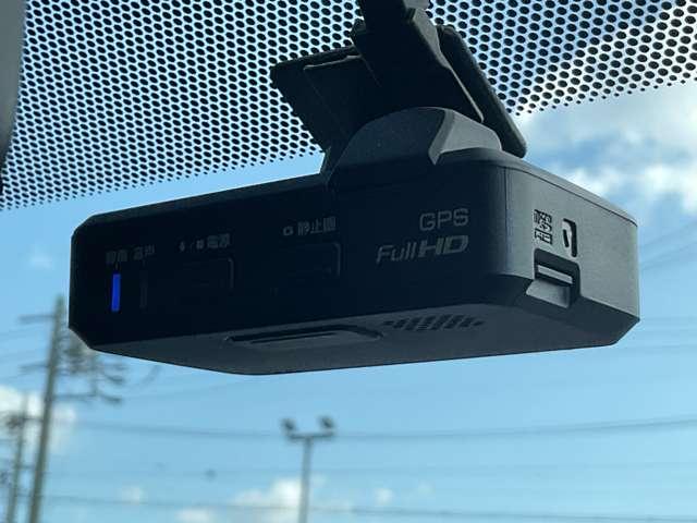 エクストレイル 2.0 20Xi 2列車 プロパイロット/メモリーナビMM320D-L/ドラ アイドリングストップ車 LEDヘットライト Rカメラ インテリキー レーンキープアシスト ETC ドライブレコーダー 記録簿 キーフリー 1オーナー TVナビ オートエアコン アルミホイール ABS(9枚目)