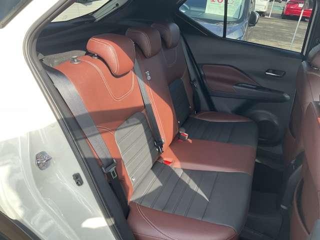 キックス 1.2 X FOUR スタイルエディション(e-POWER) 4WD 4WD/寒冷地仕様/プロパイロット/SOSコール/ 衝突軽減 LED 全方位カメラ スマートキー 車線逸脱警報 4WD ドライブレコーダー バックカメラ ETC アルミホイール メモリーナビ ワンオーナー オートエアコン 寒冷地仕様(15枚目)