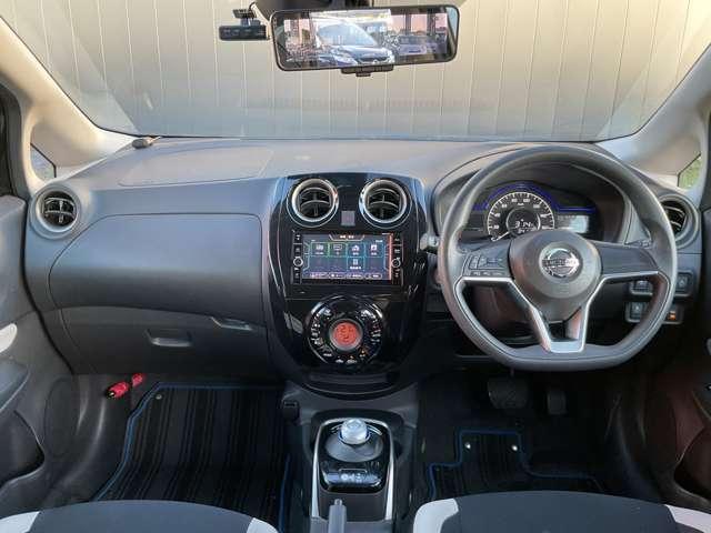 ノート 1.2 e-POWER X メモリーナビMM317D-W/ドライブレコーダー/ 360°カメラ 記録簿付 Rカメラ 運転席助手席エアバック レーンキープ AUTOエアコン 1オーナー ナビTV サイドカメラ 運転席エアバッグ キーレスエントリー ドラレコ ETC車載器 パワステ(3枚目)