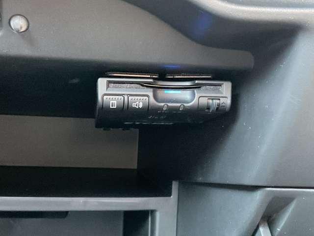 ノート 1.2 e-POWER X メモリーナビMM317D-W/ドライブレコーダー/ 360°カメラ 記録簿付 Rカメラ 運転席助手席エアバック レーンキープ AUTOエアコン 1オーナー ナビTV サイドカメラ 運転席エアバッグ キーレスエントリー ドラレコ ETC車載器 パワステ(9枚目)