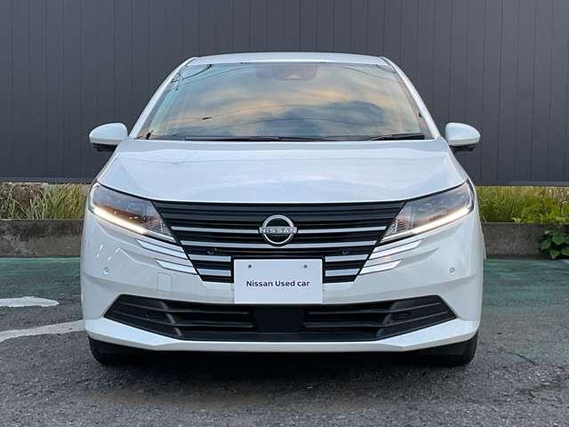 ノート １．２　Ｘ　※雹害車両　リアカメラ　衝突被害軽減ブレ－キ　全方位カメラ　ＬＥＤヘッドライト　レーンアシスト　インテリジェントキー　サイドカーテンエアバック　サイドカメラ　パワーウィンドウ　オートエアコン　キーレス　ＡＢＳ（7枚目）