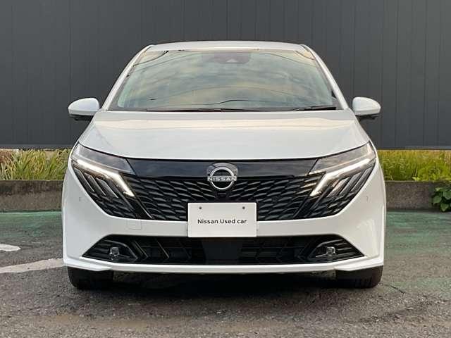 オーラ １．２　Ｇ　レザーエディション　※雹害車両／寒冷地仕様日産コネクトナビ／プ　追突防止　レーダークルーズ　車線逸脱警報装置　寒冷地仕様　ＬＥＤ　バックモニター　ＥＴＣ　インテリジェントキー　メモリーナビゲーション　ＡＷ　キーレスエントリー　オートエアコン　ＡＢＳ　サイドカメラ（7枚目）