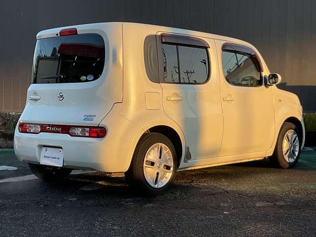 キューブ １．５　１５Ｘ　Ｍセレクション　ＣＤチューナー／アイドリングストップ／プラス　１オーナー　ＡＣ　スマートキープッシュスタート　パワーウィンドウ　記録簿　エアバック　キーレス　ＡＢＳ　Ｗエアバッグ　パワーステアリング　エコモード（2枚目）