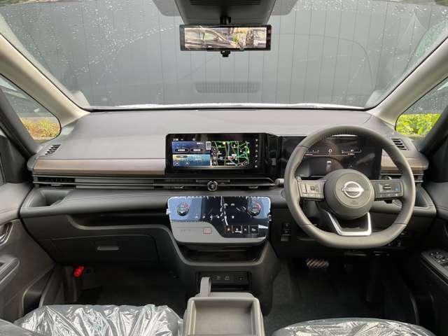 セレナ ２．０　ハイウェイスターＶ　※雹害車両／日産コネクトナビ／プロパイロッ　Ｗ電動スライド　レーダークルコン　レーンアシスト　カーナビ　ＬＥＤランプ　ＥＴＣ装備　カーテンエアバッグ　アルミホイール　キーフリー　メモリ－ナビ　エアコン　ドラレコ　バックカメラ　ＡＢＳ（4枚目）