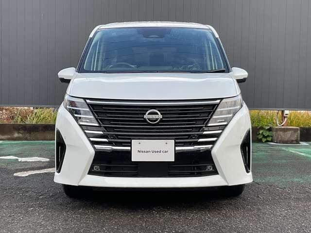 セレナ ２．０　ハイウェイスターＶ　※雹害車両／日産コネクトナビ／プロパイロッ　Ｗ電動スライド　レーダークルコン　レーンアシスト　カーナビ　ＬＥＤランプ　ＥＴＣ装備　カーテンエアバッグ　アルミホイール　キーフリー　メモリ－ナビ　エアコン　ドラレコ　バックカメラ　ＡＢＳ（8枚目）