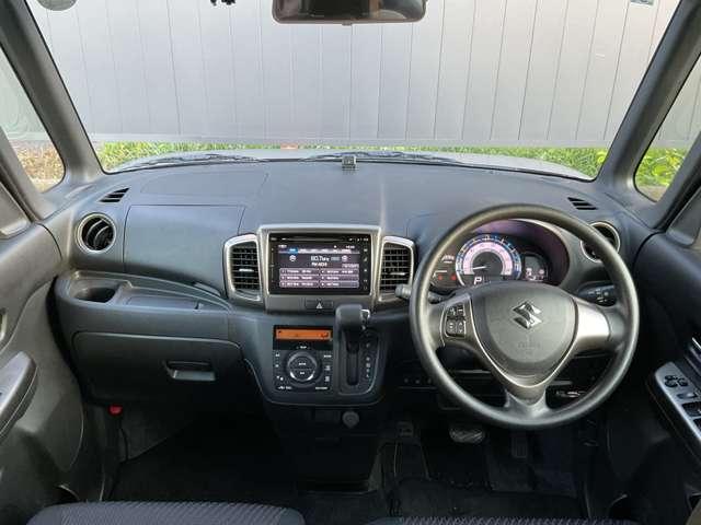 スペーシアカスタムＺ ６６０　カスタム　Ｚ　デュアルカメラブレーキサポート装着車　全方位モニター／メモリーナビ／ＥＴＣ／運転席シ　全方位モニター　デュアルエアバック　ナビＴＶ　Ｓエネチャージ　ワンセグＴＶ　ＡＷ　ＥＴＣ　スマートキー　オートエアコン　キーレス　メモリーナビ　パワーウィンドウ　ＡＢＳ　記録簿　エアバッグ　Ｒカメ（4枚目）