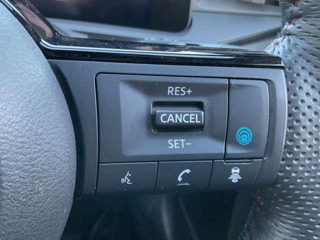 オーラ 1.2 NISMO ※当社社用車/寒冷地仕様/日産コネクトナビ カーテンエアバッグ エマブレ インテリキー ETC ドラレコ 車線逸脱警報 ワンセグ キーフリーシステム ダブルエアバック 定期点検記録簿 アルミホイール 運転席エアバッグ メモリーナビ 試乗車(3枚目)