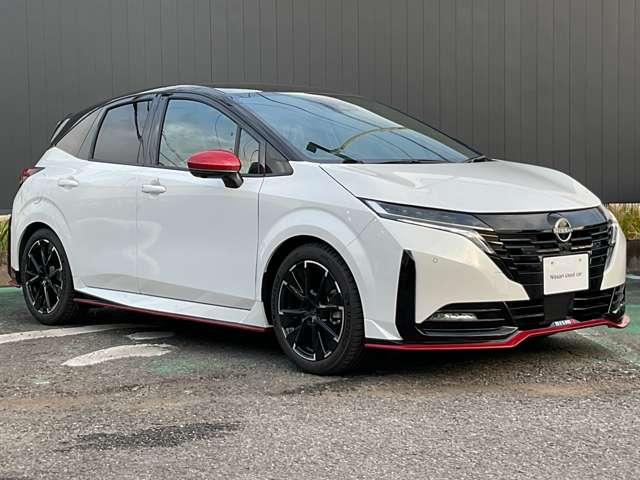 オーラ 1.2 NISMO ※雹害未使用車/寒冷地仕様/ホットプラスク カーテンエアバッグ エマブレ 寒冷地 インテリキー 車線逸脱警報 キーフリーシステム ダブルエアバック アルミホイール 運転席エアバッグ ABS フルオートエアコン バックカメラ パワーウィンドウ(11枚目)