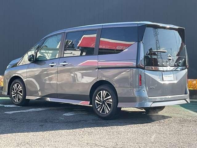 セレナ 2.0 ハイウェイスターV ※雹害未使用車/日産コネクトナビ/プロパイ W電動スライド レーダークルコン レーンアシスト LEDランプ ETC装備 カーテンエアバッグ アルミホイール キーフリー メモリ-ナビ ナビTV エアコン ドラレコ ワンセグTV バックカメラ(17枚目)