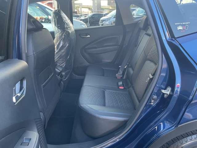 ノート １．２　ＡＵＴＥＣＨ　クロスオーバー　当社社用車／純正ナビ／アラウンドビューモニ　スマートキ　踏み間違い衝突防止アシスト　３６０°カメラ　ＬＤＡ　ＬＥＤヘッドランプ　ドライブレコーダー　バックカメラ　フルオートエアコン　アルミホイール　メモリーナビ　ＡＢＳ　ＥＴＣ　１オーナー（7枚目）