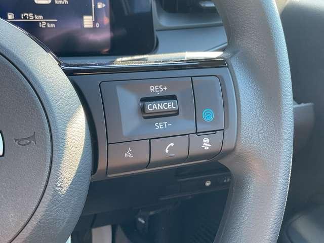 ノート １．２　Ｘ　※雹害未使用車／日産コネクトナビ／プロパイ　リアカメラ　衝突被害軽減ブレ－キ　全方位カメラ　ＥＴＣ付　ＬＥＤヘッドライト　レーダークルーズ　レーンアシスト　インテリジェントキー　ワンセグＴＶ　ＴＶナビ　サイドカーテンエアバック　サイドカメラ（5枚目）