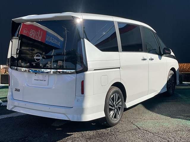 セレナ ２．０　ハイウェイスターＶ　※雹害未使用車／ナビ無し／プロパイロット／　Ｗ電動スライド　レーダークルコン　レーンアシスト　ＬＥＤランプ　カーテンエアバッグ　アルミホイール　キーフリー　エアコン　バックカメラ　ＡＢＳ　パワーウィンドウ　パワーステアリング　アイドリングＳ（2枚目）