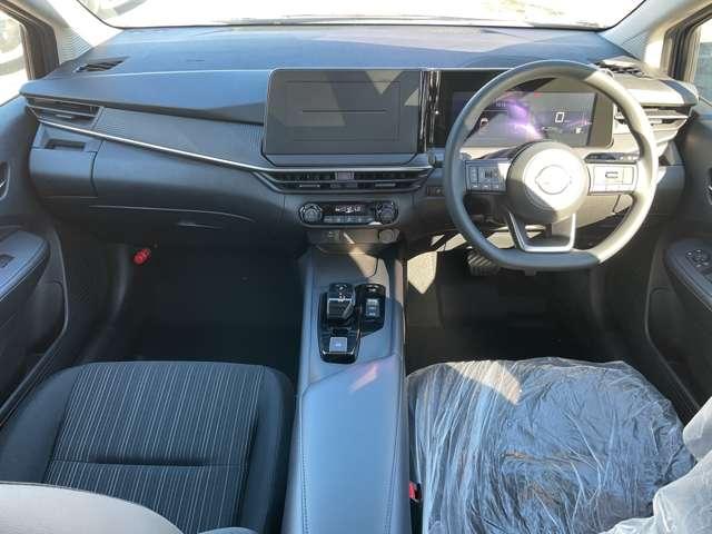 ノート １．２　Ｘ　※雹害未使用車／プロパイロット／アラウンド　リアカメラ　衝突被害軽減ブレ－キ　全方位カメラ　ＬＥＤヘッドライト　レーダークルーズ　レーンアシスト　インテリジェントキー　サイドカーテンエアバック　サイドカメラ　パワーウィンドウ　オートエアコン（4枚目）