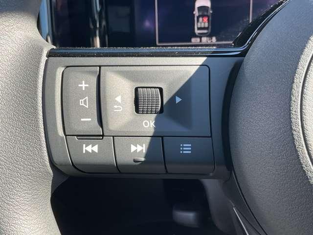 ノート １．２　Ｘ　※雹害未使用車／プロパイロット／アラウンド　リアカメラ　衝突被害軽減ブレ－キ　全方位カメラ　ＬＥＤヘッドライト　レーダークルーズ　レーンアシスト　インテリジェントキー　サイドカーテンエアバック　サイドカメラ　パワーウィンドウ　オートエアコン（10枚目）