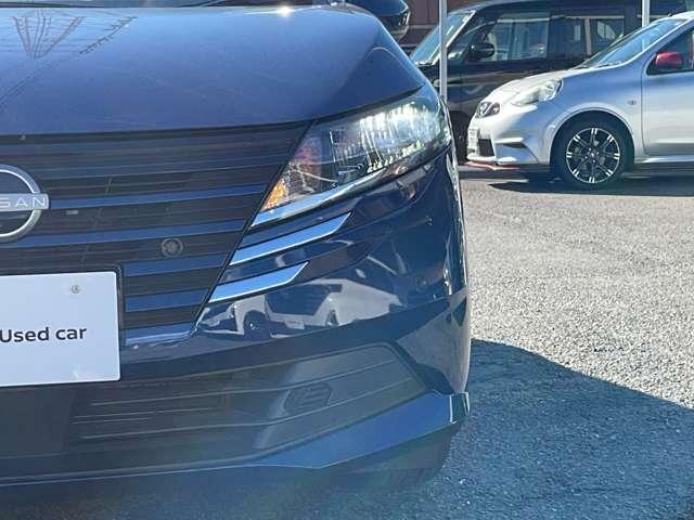 ノート １．２　Ｘ　※雹害未使用車／プロパイロット／アラウンド　リアカメラ　衝突被害軽減ブレ－キ　全方位カメラ　ＬＥＤヘッドライト　レーダークルーズ　レーンアシスト　インテリジェントキー　サイドカーテンエアバック　サイドカメラ　パワーウィンドウ　オートエアコン（17枚目）