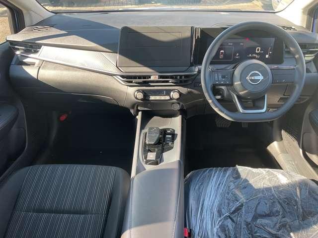 ノート １．２　Ｘ　※雹害車／アラウンドビューモニター／スマー　リアカメラ　衝突被害軽減ブレ－キ　全方位カメラ　ＬＥＤヘッドライト　レーンアシスト　インテリジェントキー　サイドカーテンエアバック　サイドカメラ　パワーウィンドウ　オートエアコン　キーレス　ＡＢＳ（4枚目）