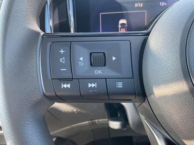 ノート １．２　Ｘ　※雹害車／アラウンドビューモニター／スマー　リアカメラ　衝突被害軽減ブレ－キ　全方位カメラ　ＬＥＤヘッドライト　レーンアシスト　インテリジェントキー　サイドカーテンエアバック　サイドカメラ　パワーウィンドウ　オートエアコン　キーレス　ＡＢＳ（9枚目）