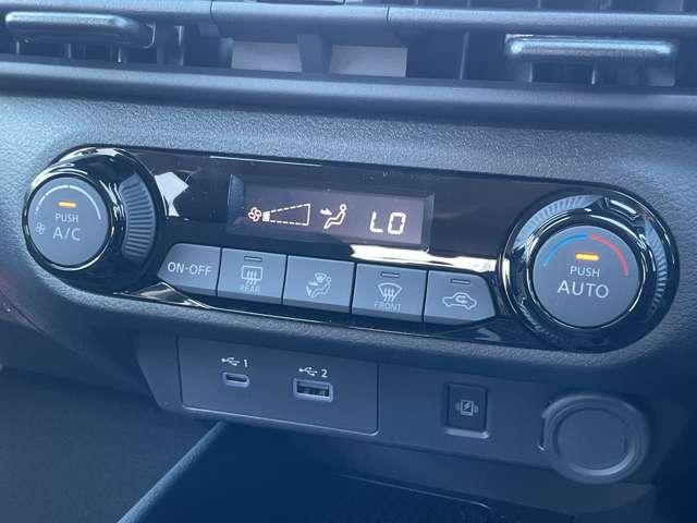 ノート １．２　Ｘ　※雹害未使用車／日産コネクトナビ／ＳＯＳコー　リアカメラ　衝突被害軽減ブレ－キ　全方位カメラ　ＥＴＣ付　ＬＥＤヘッドライト　レーンアシスト　インテリジェントキー　ワンセグＴＶ　ＴＶナビ　サイドカーテンエアバック　サイドカメラ　メモリーナビ　ＡＢＳ（12枚目）