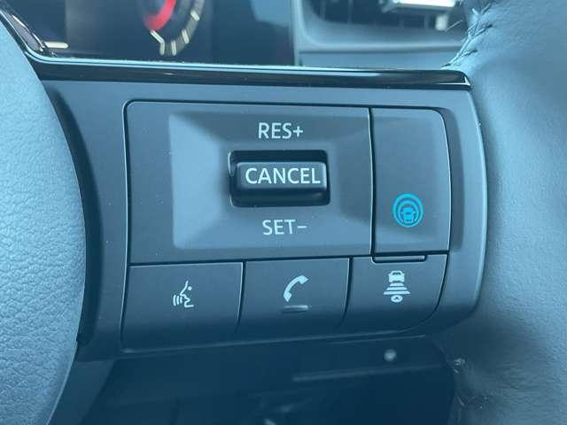 オーラ １．２　Ｇ　※雹害未使用車／プロパイロット／アラウンド　自動（被害軽減）ブレーキ　ＬＥＤ　ＬＫＡ　サイドカメラ　ＥＴＣ　カーテンエアバッグ　イモビライザー　アルミホイール　インテリジェントキー　パワーウィンドウ　フルオートエアコン　キーレスエントリー（5枚目）