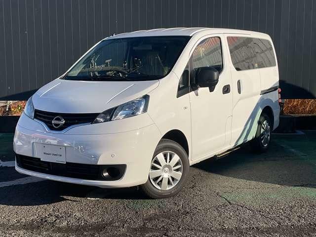 ＮＶ２００バネットバン １．６　チェアキャブ　車いす２名仕様　※雹害車／スロープタイプ／車いす２名／定員６（2枚目）