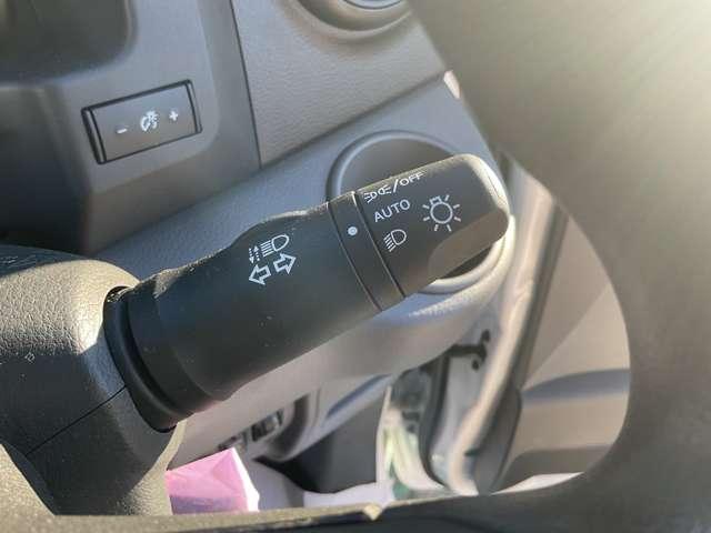 ＮＶ２００バネットバン １．６　チェアキャブ　車いす２名仕様　※雹害車／スロープタイプ／車いす２名／定員６（17枚目）