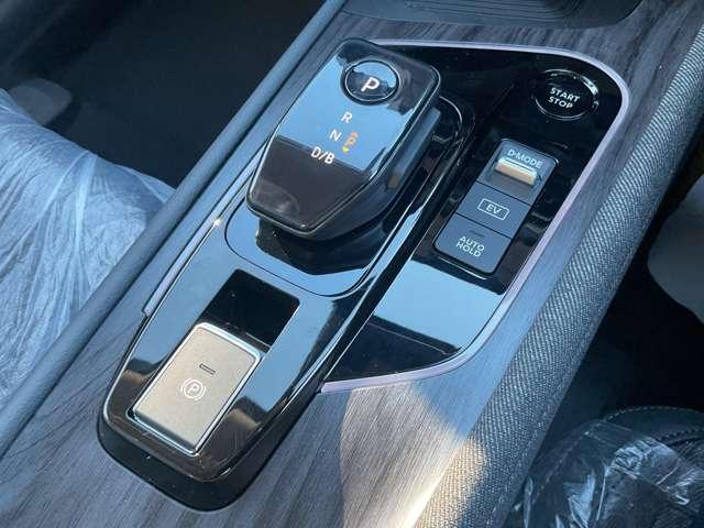 オーラ １．２　Ｇ　※雹害未使用車／プロパイロット／アラウンド　自動（被害軽減）ブレーキ　ＬＥＤ　ＬＫＡ　サイドカメラ　ＥＴＣ　カーテンエアバッグ　イモビライザー　アルミホイール　インテリジェントキー　パワーウィンドウ　フルオートエアコン　キーレスエントリー（14枚目）