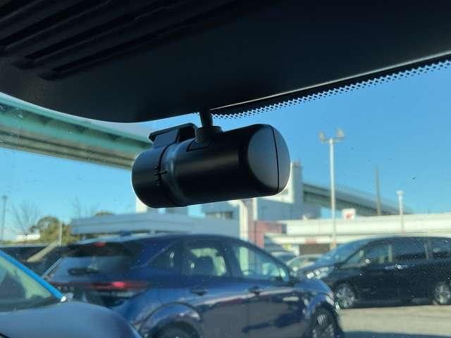 ノート １．２　Ｘ　当社社用車ＵＰ／メモリーナビＭＭ２２３Ｄ－Ｌｅ／（前・　リアカメラ　衝突被害軽減ブレ－キ　ＥＴＣ付　アルミ　ＬＥＤヘッドライト　レーンアシスト　インテリジェントキー　ワンオーナー　ドラレコ　整備記録簿　ワンセグＴＶ　ＴＶナビ　サイドカーテンエアバック（13枚目）