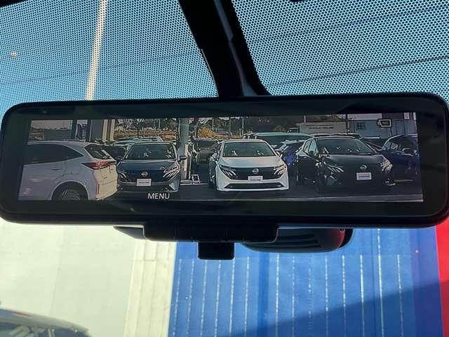 セレナ ２．０　ハイウェイスター　Ｖ　プロパイロット／後席モニター／両側オートス　サイドエアバッグ　アラウンドビュ－　アルミ　衝突被害軽減　ＬＤＰ　エアバッグ　両側オートスライドドア　ＬＥＤライト　インテリジェントキー　点検記録簿　サイドカメラ　メモリーナビ　アイドリングストップ（15枚目）