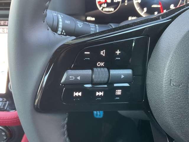 �X�e�A�����O�X�C�b�`���t���Ă���A�֗��ł��B