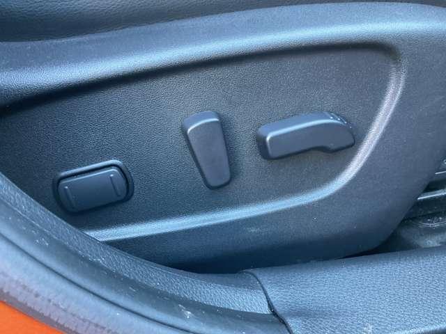 エクストレイル ２．０　２０Ｘｉ　ハイブリッド　４ＷＤ　プロパイロット／全席シートヒーター／運転席　ＬＥＤ　アダプティブクルーズコントロール　パートタイム４ＷＤ　ドライブレコーダー　ＥＴＣ　エアコン　Ｒカメラ　アルミ　ＡＢＳ　ＴＶナビ　メモリーナビ　ワンセグＴＶ　寒冷地仕様　キーレスエントリー（8枚目）