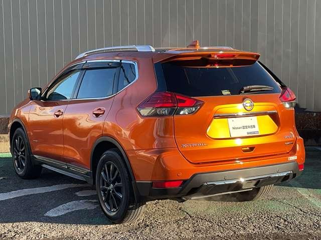 エクストレイル ２．０　２０Ｘｉ　ハイブリッド　４ＷＤ　プロパイロット／全席シートヒーター／運転席　ＬＥＤ　アダプティブクルーズコントロール　パートタイム４ＷＤ　ドライブレコーダー　ＥＴＣ　エアコン　Ｒカメラ　アルミ　ＡＢＳ　ＴＶナビ　メモリーナビ　ワンセグＴＶ　寒冷地仕様　キーレスエントリー（18枚目）