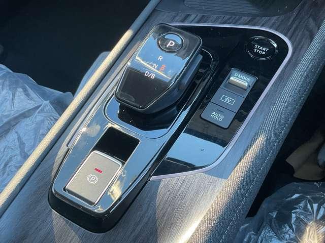 オーラ １．２　Ｇ　※雹害車／プロパイロット／アラウンドビュー　フルセグテレビ　前席シートヒーター　ハイビームアシスト　ＥＴＣ車載器　アルミ　ＬＤＷ　ＬＥＤライト　バックモニター　エアバッグ　サイドエアバッグ　ＡＢＳ（29枚目）