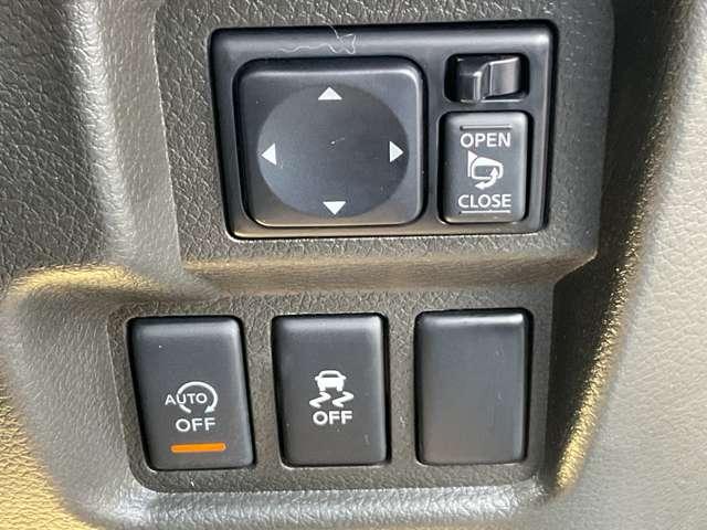 �^�]�Ȃ̃n���h���E�����ɂ܂Ƃ߂�ꂽ�X�C�b�`�Q�B��ڂŕ�����₷�����삵�₷���ł��B